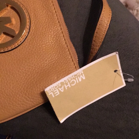 Michael Kors wristlet - Picture 3 of 4